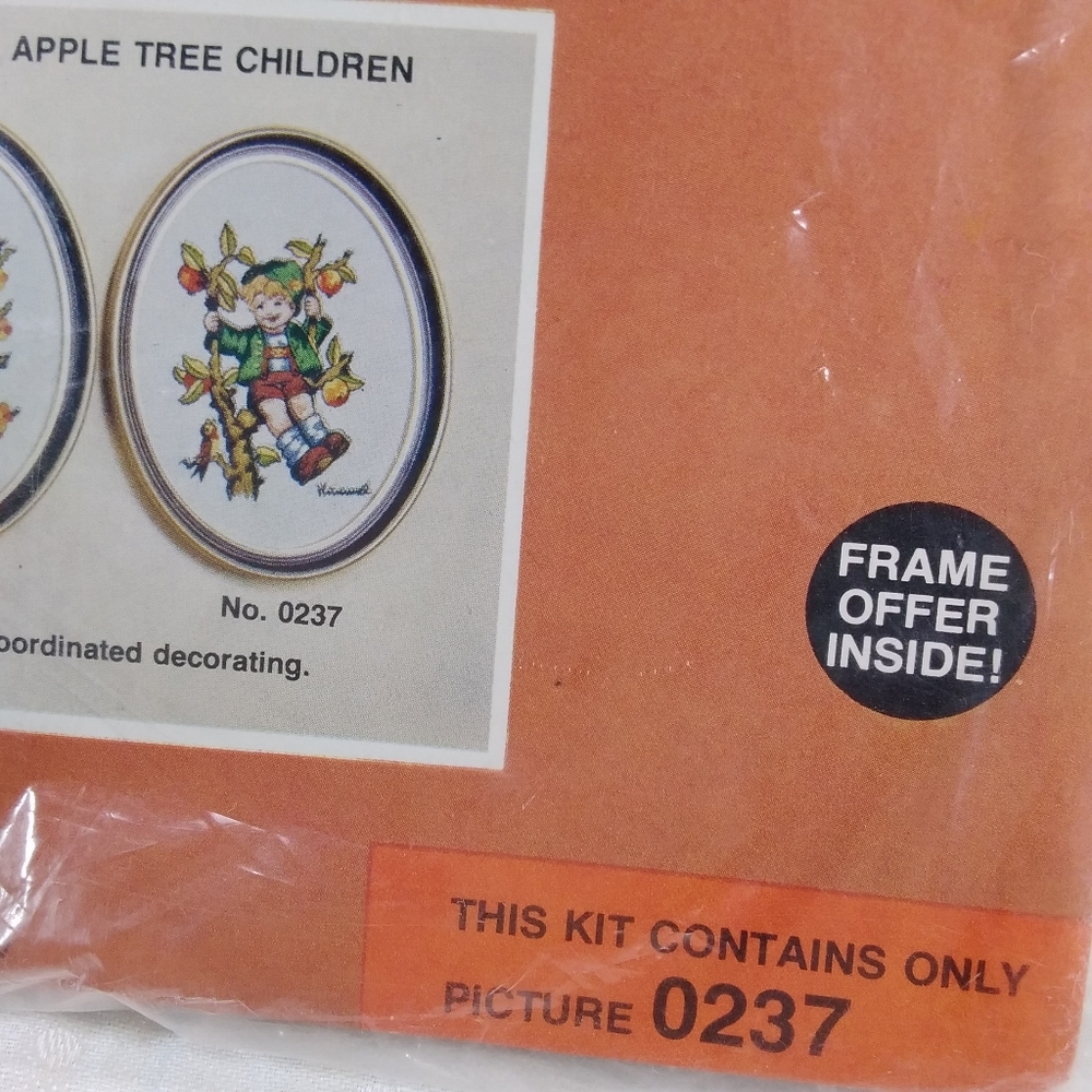 Paragon Needlecraft Exquisite Hummel Stitchery KIT #0237 Apple Tree Children Boy - Picture 4 of 11
